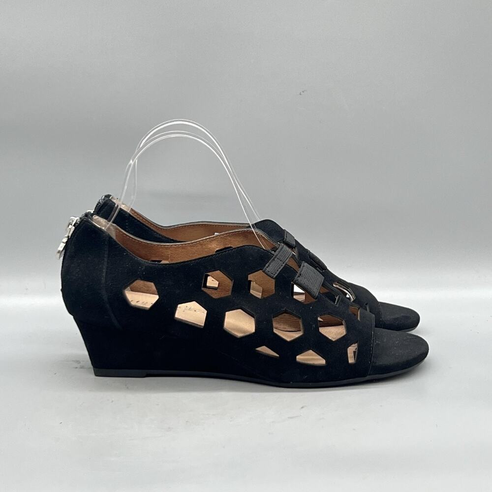 Bettye Muller Concept Sandals Womens 8.5 Black Suede Cutout Wedge Shoes - Picture 1 of 11